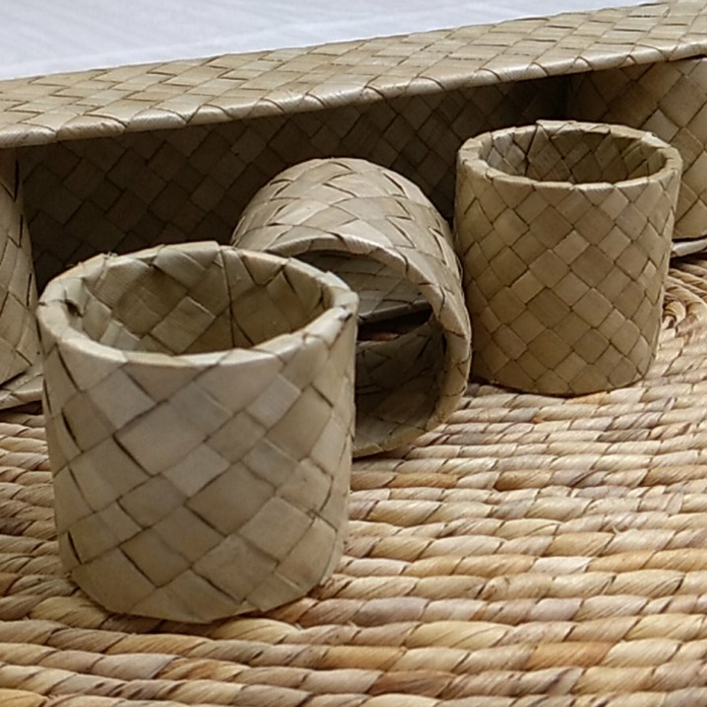 Pier 1 Natural Woven Napkin Rings, Set of 6 - Picture 4 of 6